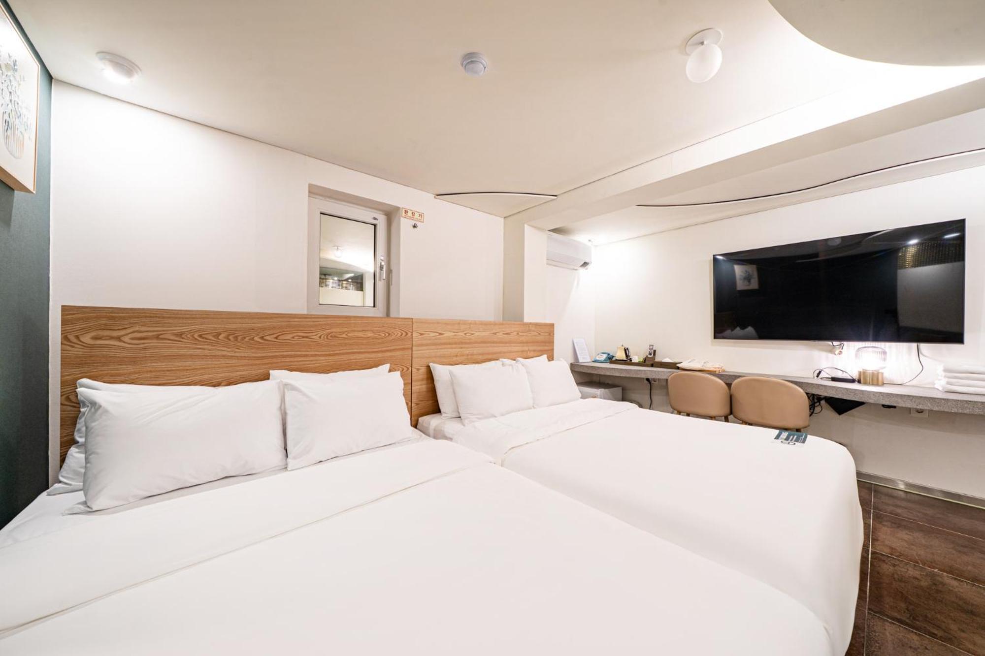 Simplestay Hotel In Jongno Seoul Exterior photo